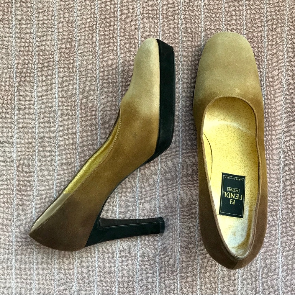REDUCED❣️Fendi vintage suede pumps 7.5